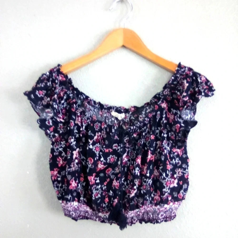 Rebellion Crop top size xl ( bag I )